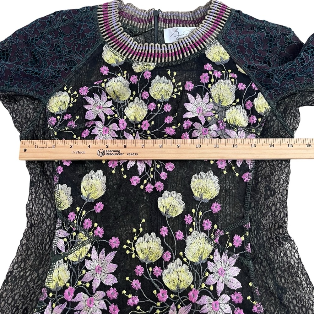 Byron Lars Beauty Mark Floral Lace Embroidered Blouse - Size 2 - Picture 13 of 14